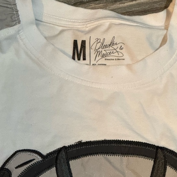 Six Graphic Tees Size Medium - Picture 3 of 13